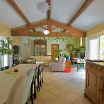 Le Jardin Suspendu Avec Piscine Et Jacuzzi Pour 15 Personnes Holiday home *