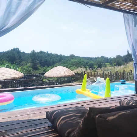 Le Jardin Suspendu Avec Piscine Et Jacuzzi Pour 15 Personnes בית נופש *
