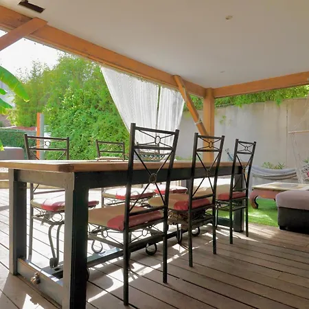 Le Jardin Suspendu Avec Piscine Et Jacuzzi Pour 15 Personnes Vailhauques