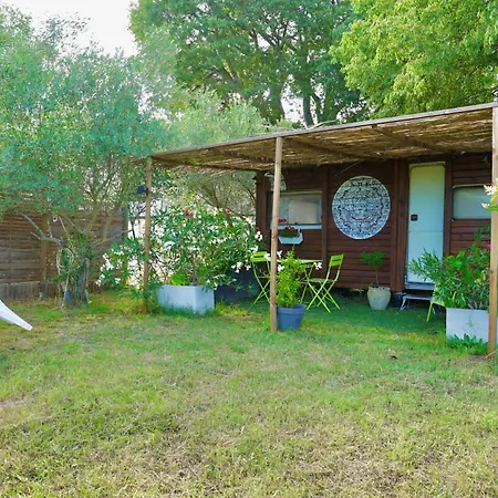 Le Jardin Suspendu Avec Piscine Et Jacuzzi Pour 15 Personnes