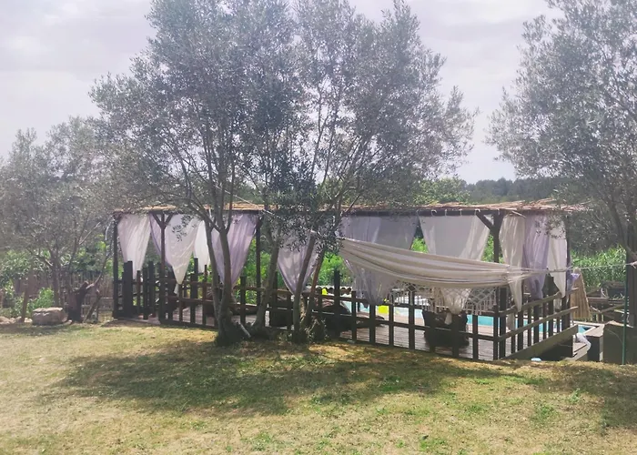 Casa de Férias Le Jardin Suspendu Avec Piscine Et Jacuzzi Pour 15 Personnes