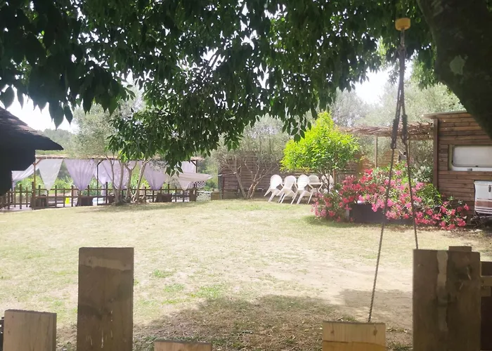 Casa de Férias Le Jardin Suspendu Avec Piscine Et Jacuzzi Pour 15 Personnes Vailhauques