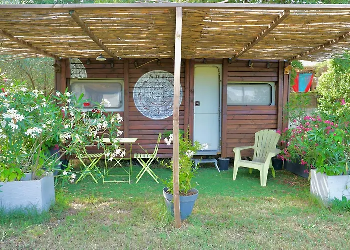 Le Jardin Suspendu Avec Piscine Et Jacuzzi Pour 15 Personnes *