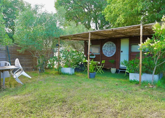 Le Jardin Suspendu Avec Piscine Et Jacuzzi Pour 15 Personnes